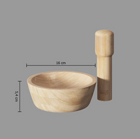 Houten vijzel en Stamper